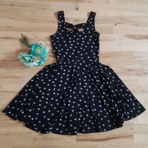 Material Girl black and white vintage style dress